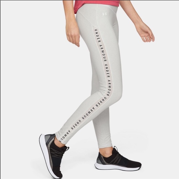 Under Armour Pants - under armour taped favorite leggings light grey S